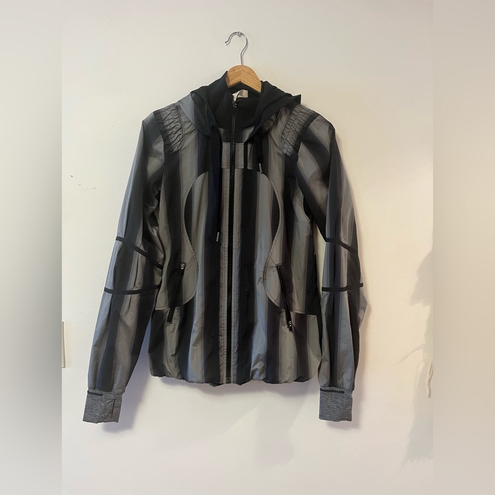 Lululemon running jacket
